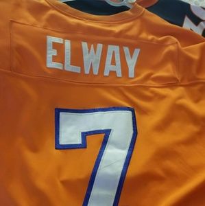 Meet your Posher, Marcus